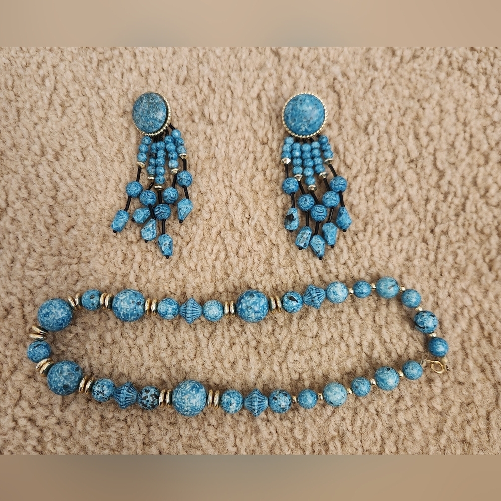Vtg Blue Turquoise Dangle Earrings + Matching Necklace Set Gold Black Womens